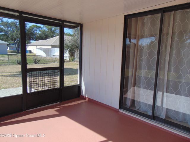 1136 Lamplighter Drive NW, Palm Bay, FL 32907