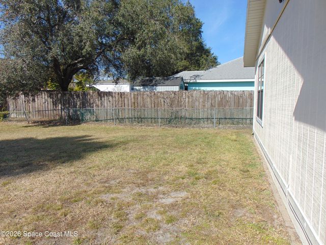 1136 Lamplighter Drive NW, Palm Bay, FL 32907