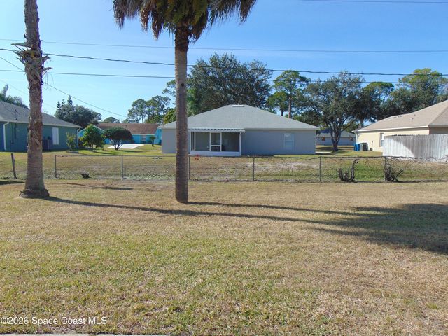 1136 Lamplighter Drive NW, Palm Bay, FL 32907