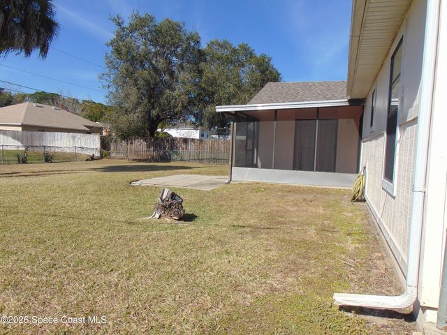 1136 Lamplighter Drive NW, Palm Bay, FL 32907