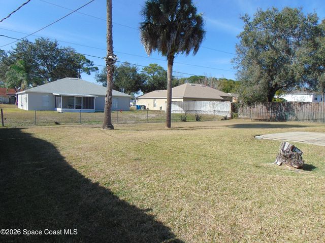 1136 Lamplighter Drive NW, Palm Bay, FL 32907