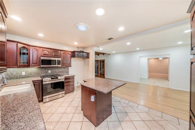 7328 Westwood Drive, Riverside, CA 92504