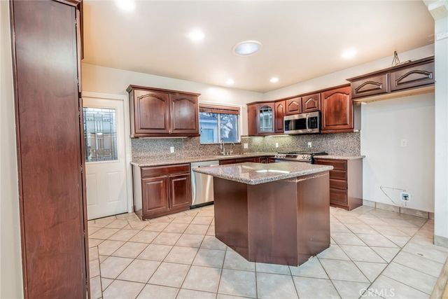 7328 Westwood Drive, Riverside, CA 92504