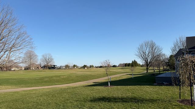 2814 Castlerock Drive, Urbana, IL 61802