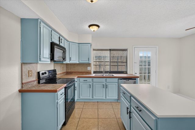 4114 Coryell Way, Mesquite, TX 75150