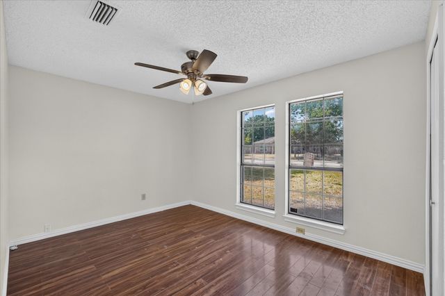 4114 Coryell Way, Mesquite, TX 75150