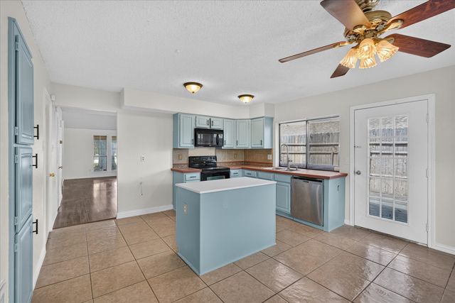 4114 Coryell Way, Mesquite, TX 75150