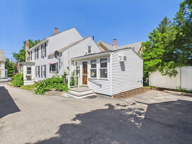 29 Manchester Street, Nashua, NH 03064