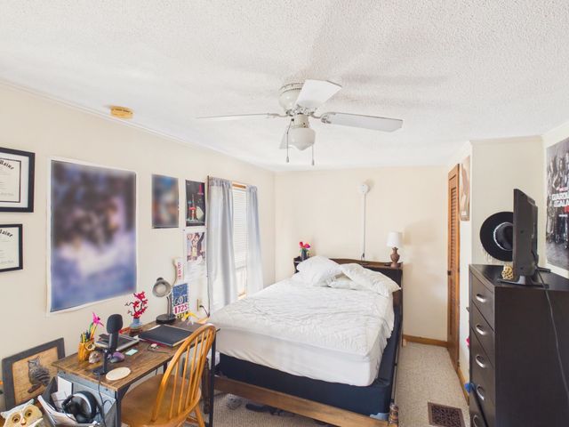 29 Manchester Street, Nashua, NH 03064