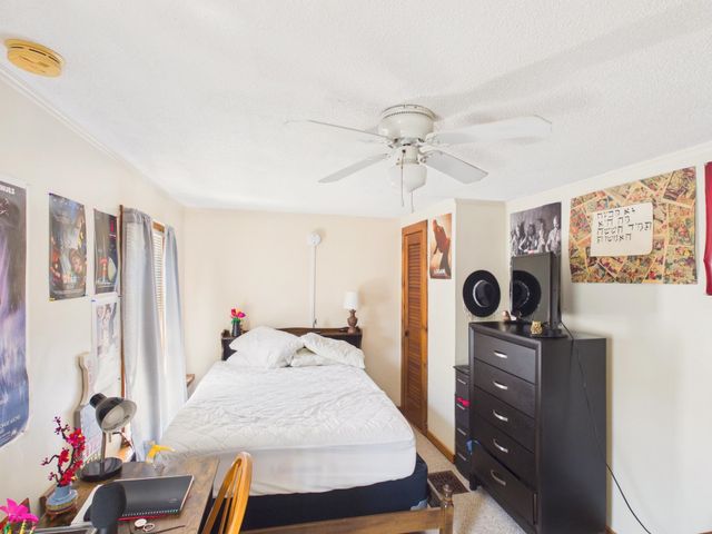 29 Manchester Street, Nashua, NH 03064