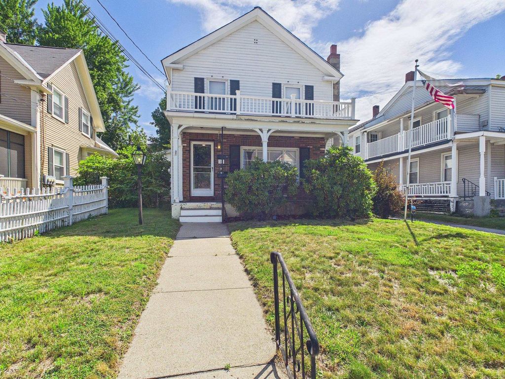 29 Manchester Street, Nashua, NH 03064