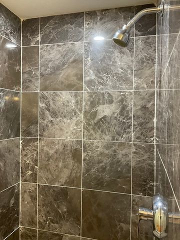 52 Sanborn St 102, Reading, MA 01867