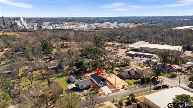 1413 N Summit, Tyler, TX 75702