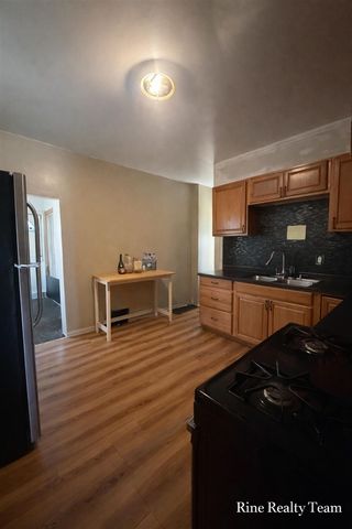 2337 6th Street, Muskegon, MI 49444
