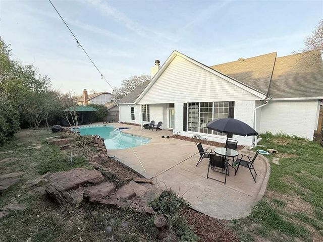 3705 N Windover Drive, Edmond, OK 73013