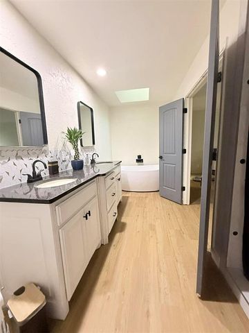 3705 N Windover Drive, Edmond, OK 73013