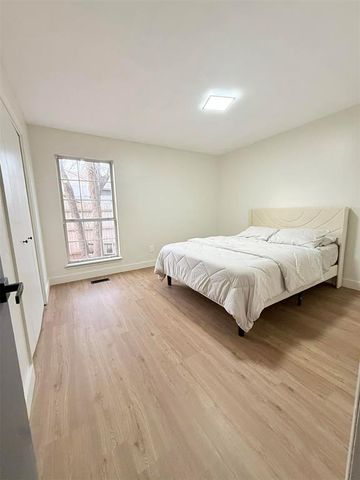 3705 N Windover Drive, Edmond, OK 73013