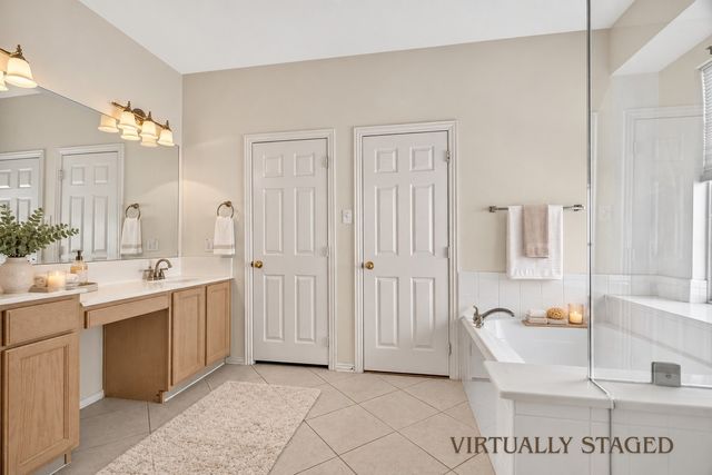 120 Stonecreek Drive, Irving, TX 75063