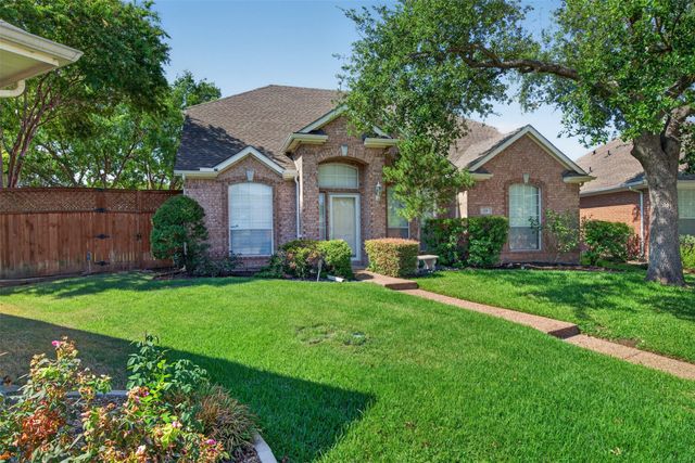 120 Stonecreek Drive, Irving, TX 75063