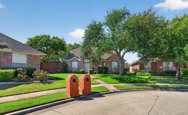 120 Stonecreek Drive, Irving, TX 75063