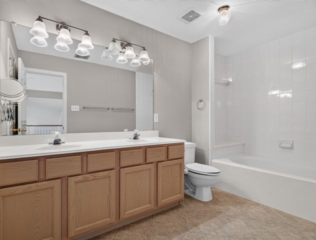 120 Stonecreek Drive, Irving, TX 75063