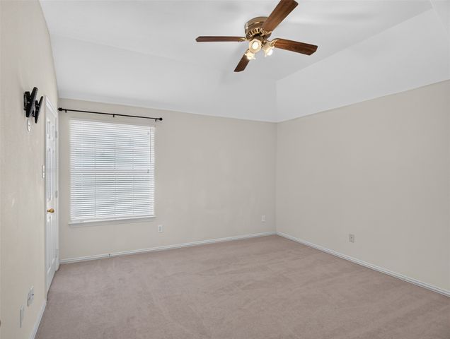 120 Stonecreek Drive, Irving, TX 75063