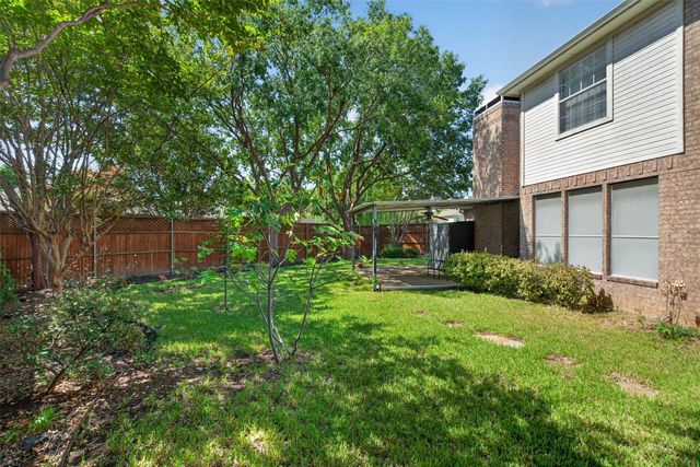 120 Stonecreek Drive, Irving, TX 75063