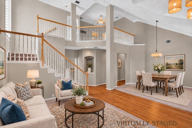 120 Stonecreek Drive, Irving, TX 75063