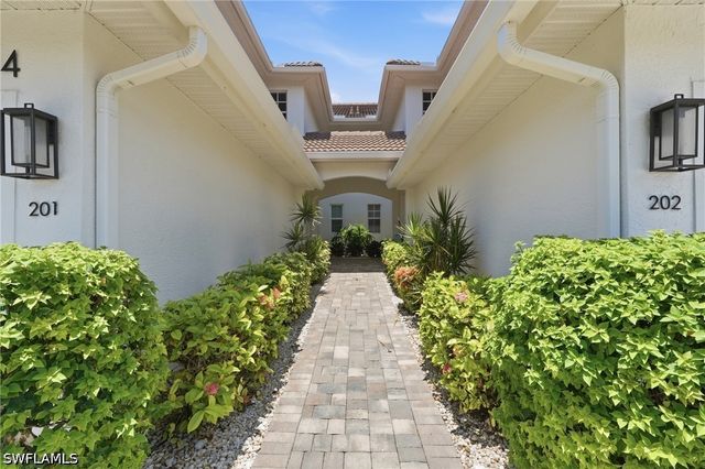 26914 Montego Pointe CT 202, Bonita Springs, FL 34134