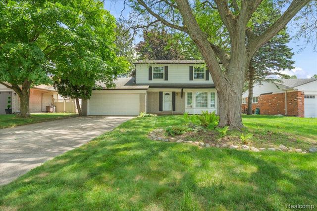 23370 Brandywynne Street, Southfield, MI 48033