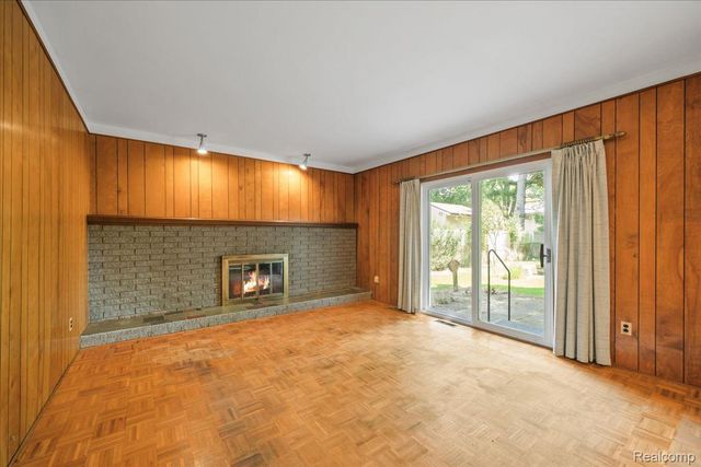 23370 Brandywynne Street, Southfield, MI 48033