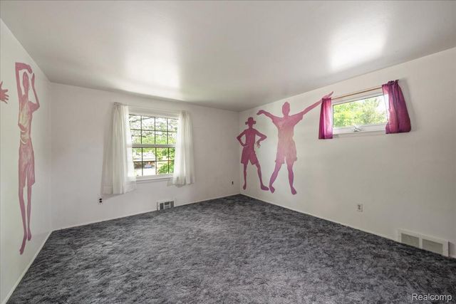23370 Brandywynne Street, Southfield, MI 48033