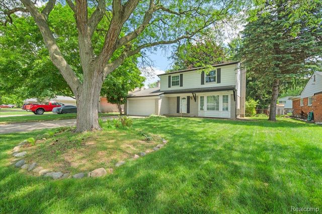 23370 Brandywynne Street, Southfield, MI 48033