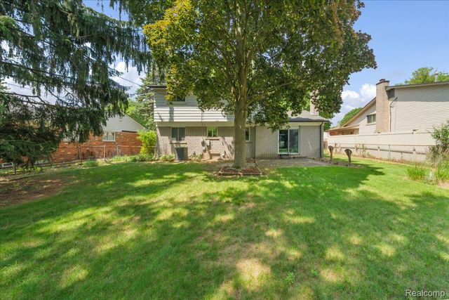 23370 Brandywynne Street, Southfield, MI 48033