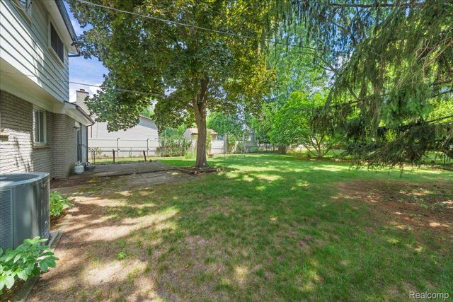 23370 Brandywynne Street, Southfield, MI 48033