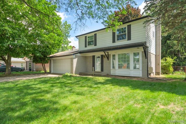 23370 Brandywynne Street, Southfield, MI 48033