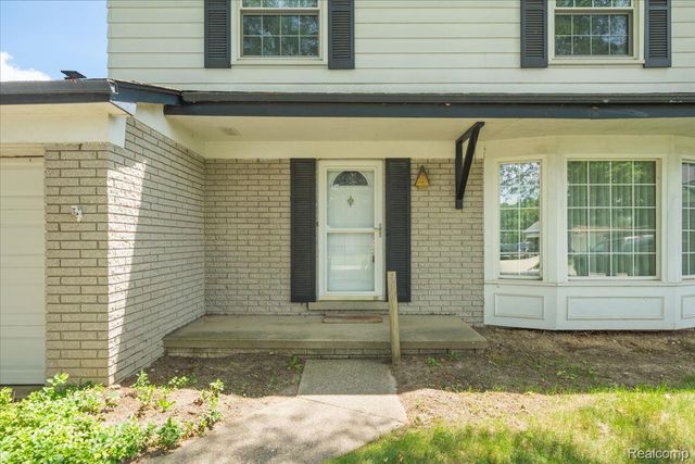 23370 Brandywynne Street, Southfield, MI 48033