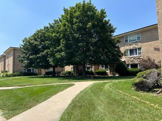 3164 W Meadow Lane Drive 14, Merrionette Park, IL 60803