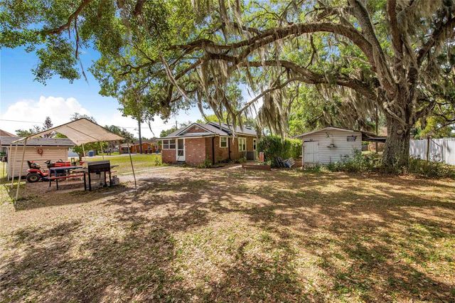 1104 LAKE AVENUE, Haines City, FL 33844