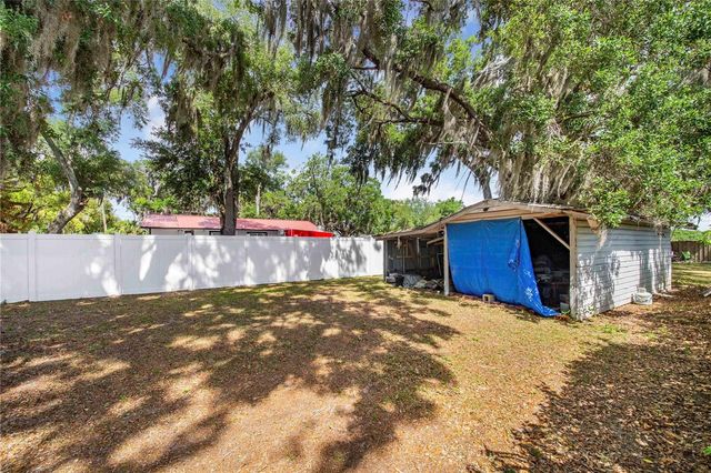 1104 LAKE AVENUE, Haines City, FL 33844