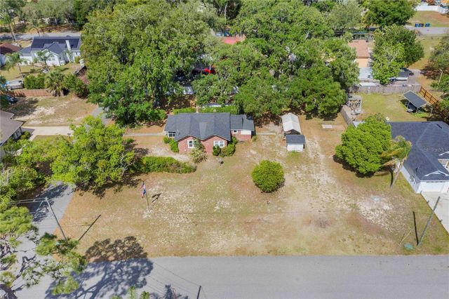 1104 LAKE AVENUE, Haines City, FL 33844