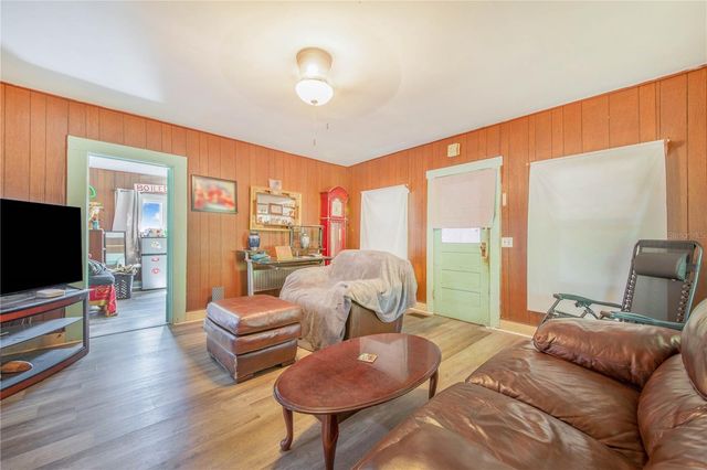 1104 LAKE AVENUE, Haines City, FL 33844