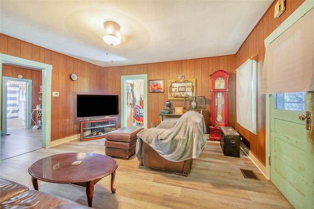 1104 LAKE AVENUE, Haines City, FL 33844