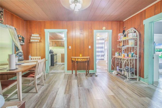 1104 LAKE AVENUE, Haines City, FL 33844