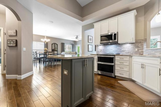 317 Highland Meadows Court, Wentzville, MO 63385