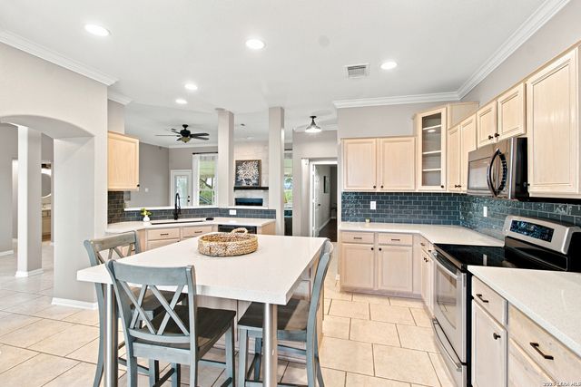 157 Park Road, Bandera, TX 78003