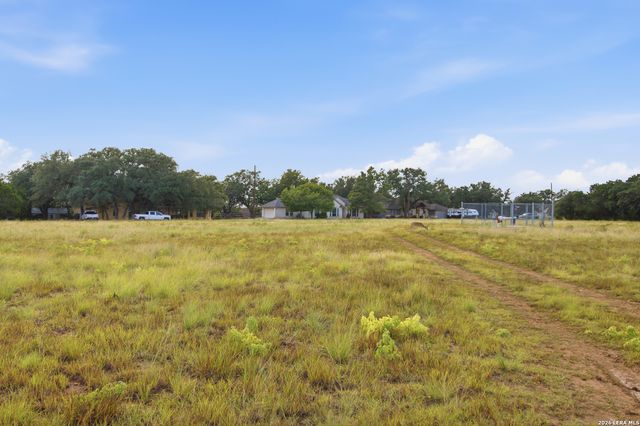 157 Park Road, Bandera, TX 78003