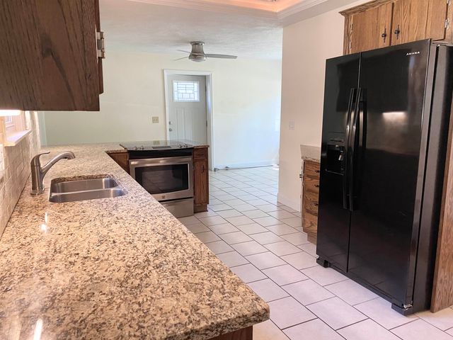 1463 Washington Blvd, Huntington, WV 25701