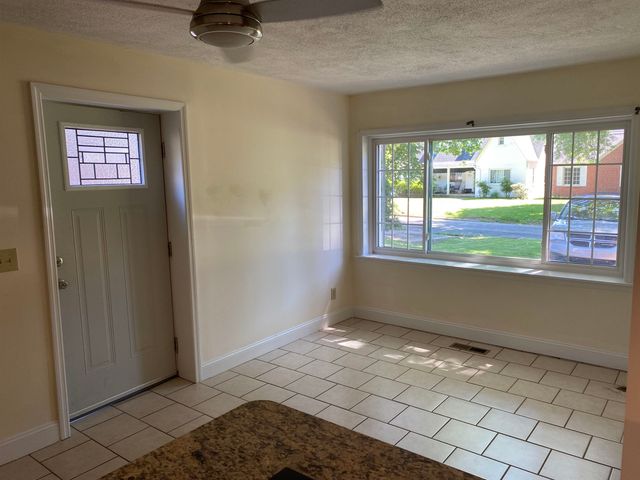 1463 Washington Blvd, Huntington, WV 25701