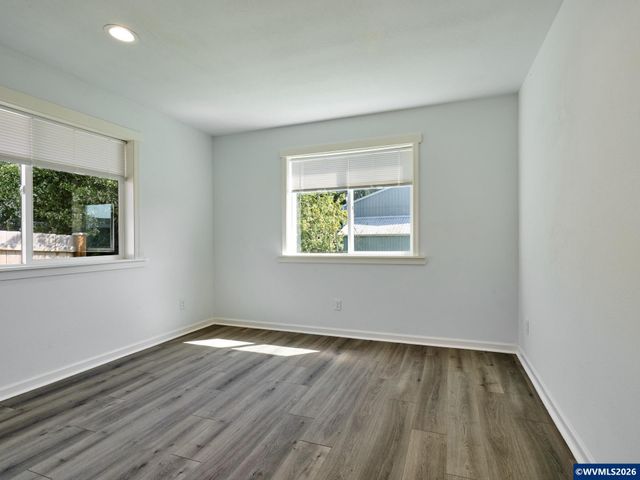 408 Clara Ct NE, Salem, OR 97301